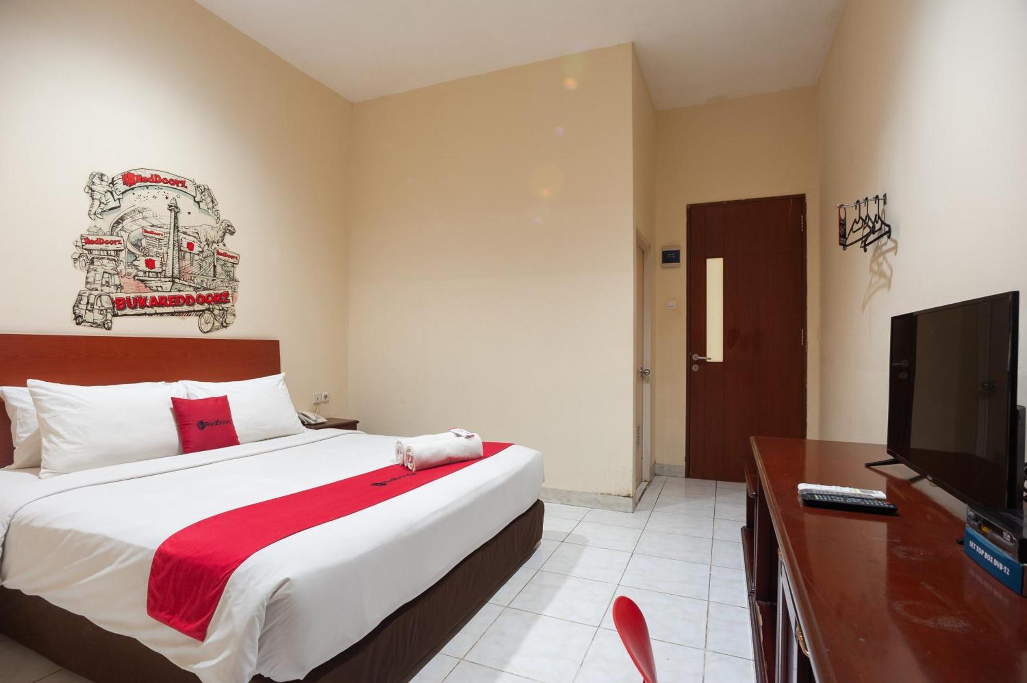 Reddoorz Plus Near Plaza Blok M Jacarta Exterior foto