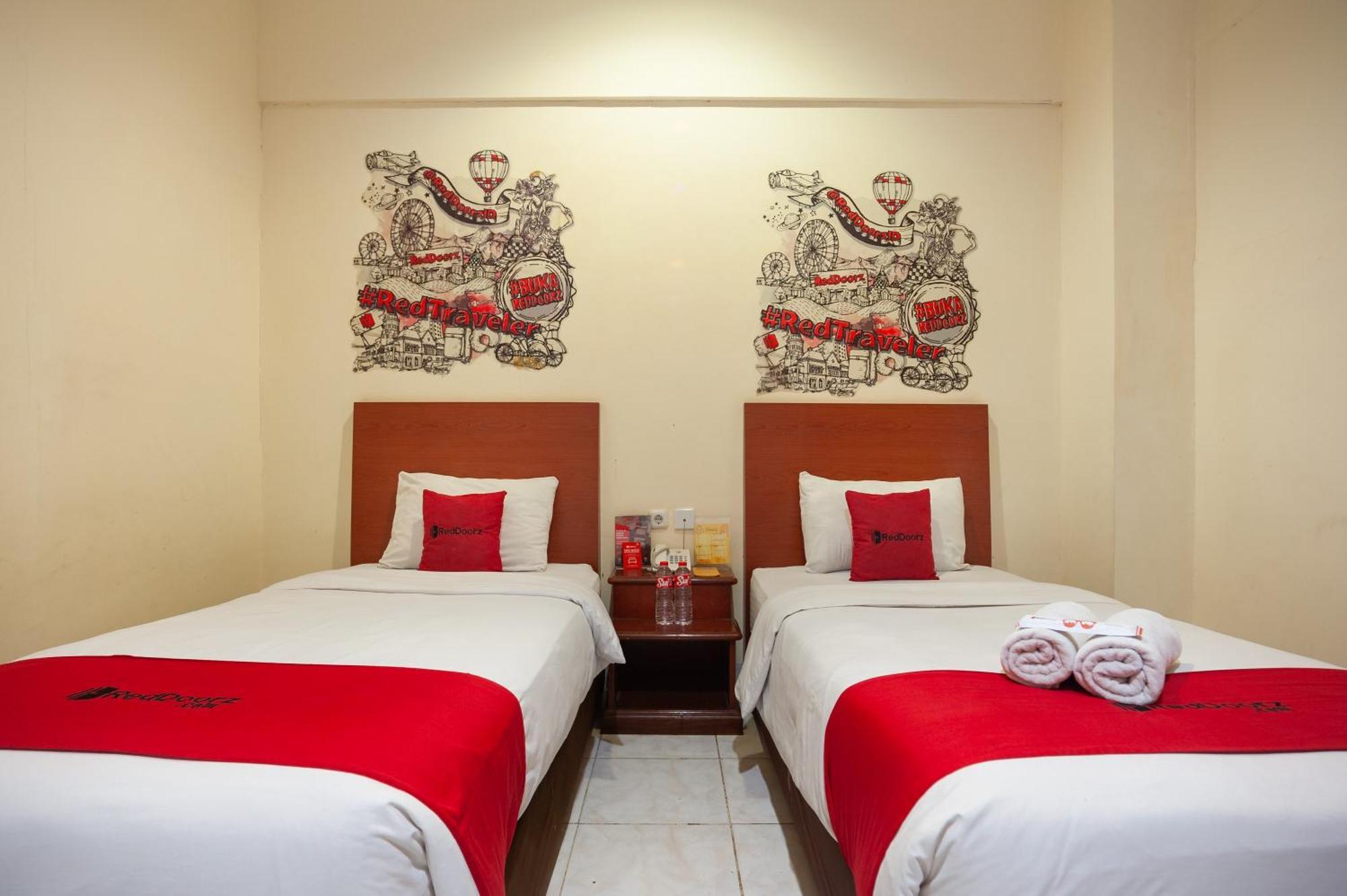 Reddoorz Plus Near Plaza Blok M Jacarta Exterior foto